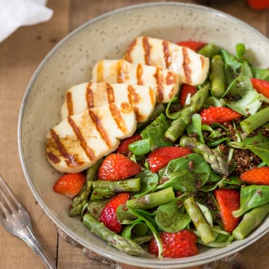 Asparagus strawberry salad