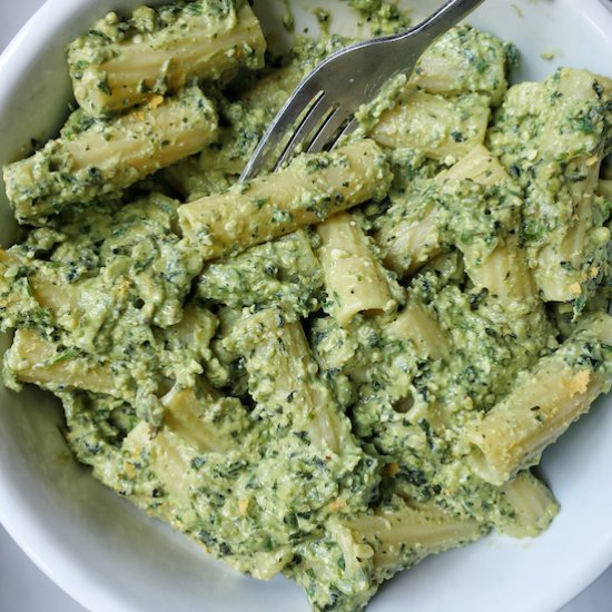 Oil-free Vegan Avocado Pesto