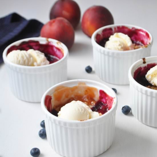 Peach Blueberry Crumbles