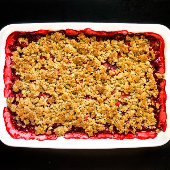 Strawberry Rhubarb Crumble