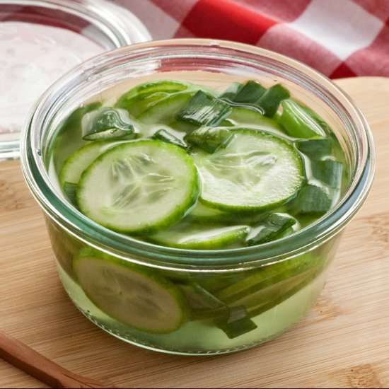 Quick Pickled Cucumbers