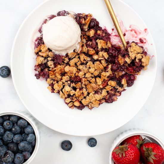 Vegan Berry Crumble