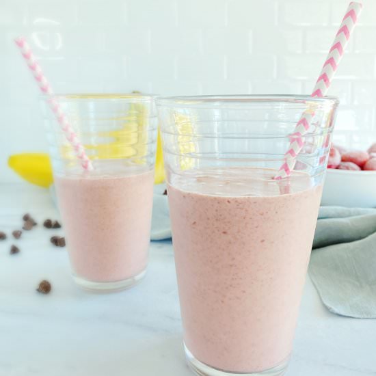 Strawberry Banana Chocolate Smoothie