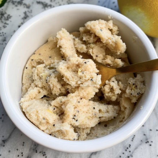 Paleo Lemon Poppyseed Mug Cake