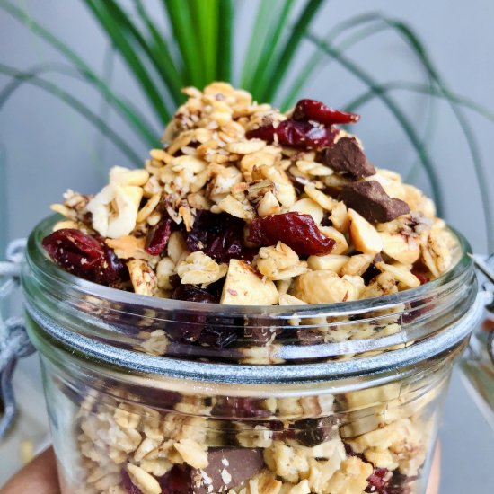 Saffron Cashew Granola