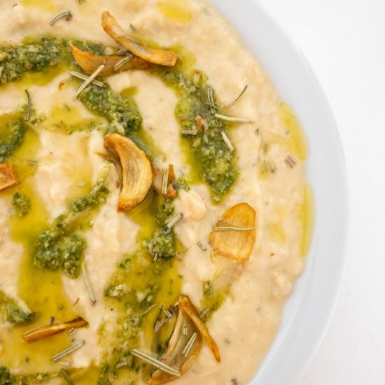 Rosmary and Garlic White Bean Dip