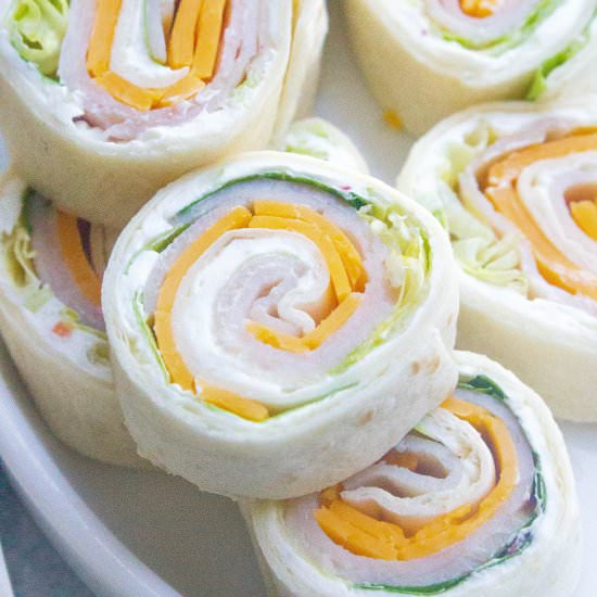 Turkey Cheddar Lunch Roll Ups