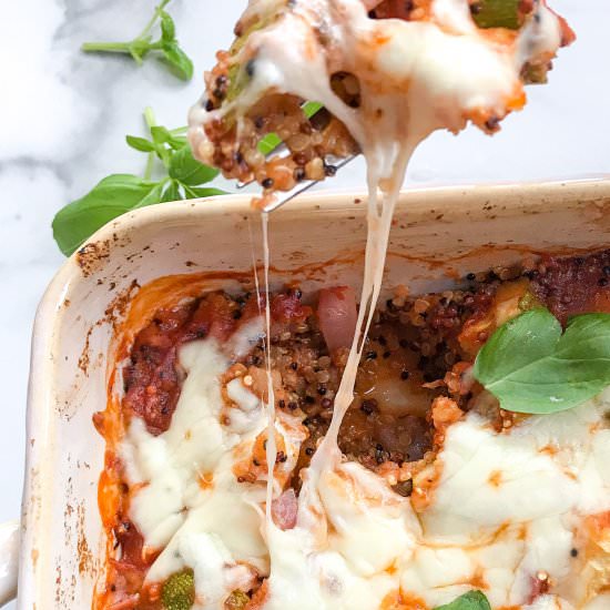 Healthy Pizza Quinoa Bake