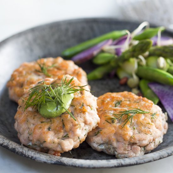 Natural Salmon Cakes