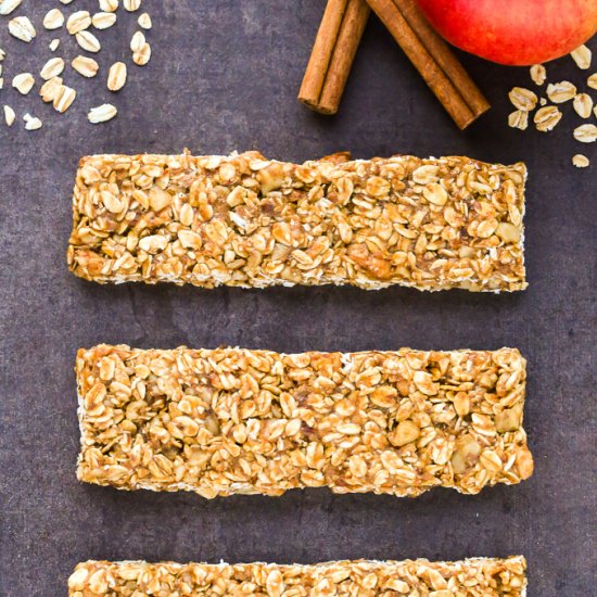 Healthy Apple Cinnamon Granola Bars