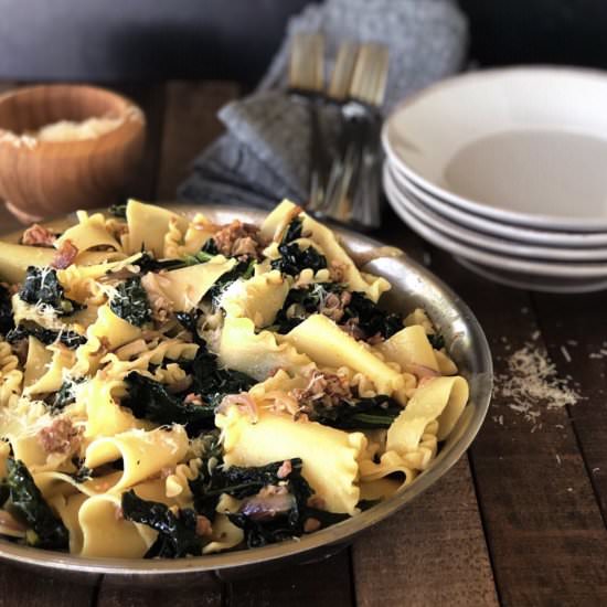 Broken Noodles with Sausage & Kale