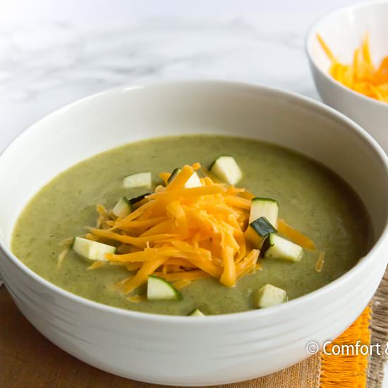 30-Minute Creamy Zucchini Soup