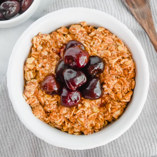 Vegan Chocolate Cherry Oatmeal