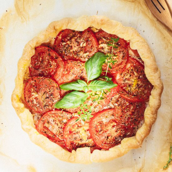 French rustic tomato tart