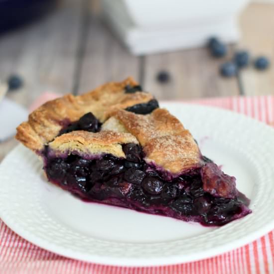 Blueberry Pie with Cornmeal Crust