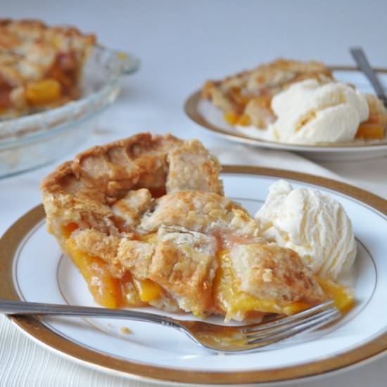 Easy Fresh Peach Pie