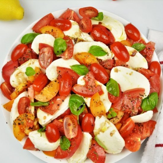 Tomatoes Caprese Salad