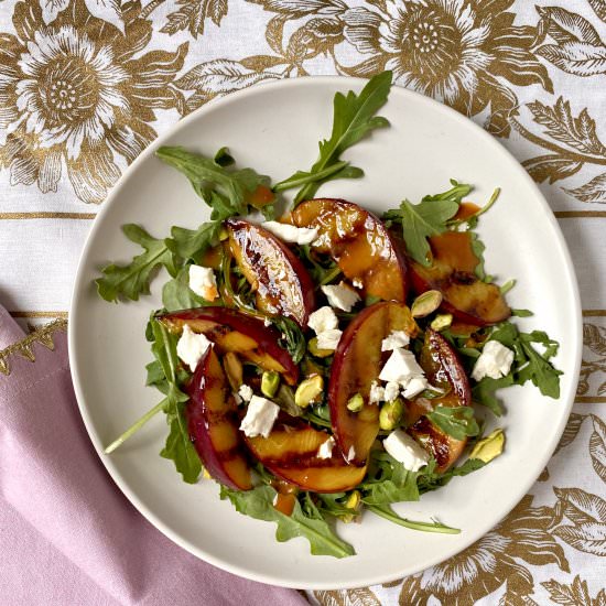 Grilled Nectarine and Arugula Salad