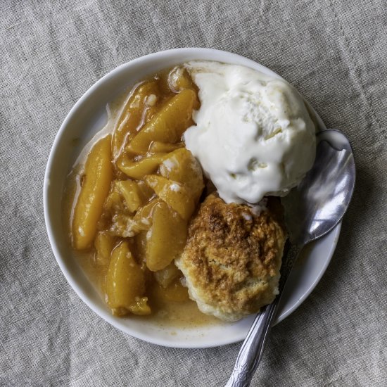 Easy Peach Cobbler Recipe