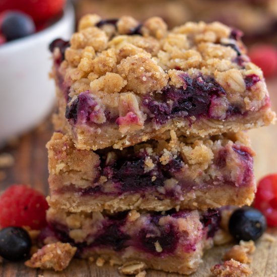 Mixed Berry Oatmeal Crumble Bars