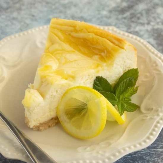 Lemon Swirl Cheesecake