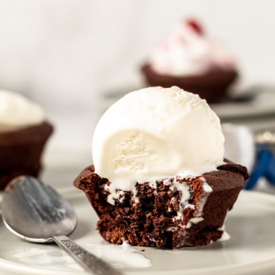 Flourless Chocolate Cupcakes