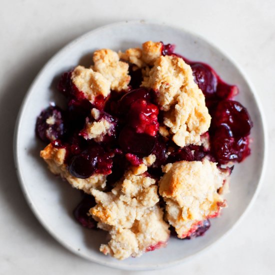 Vegan cherry cobbler