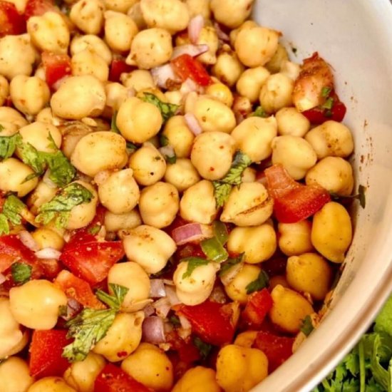 10 minutes vegan chickpea salad