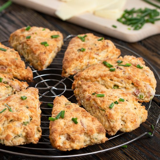 Eggless Savory Scones