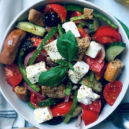 Greek Tomato Salad – Horiatiki