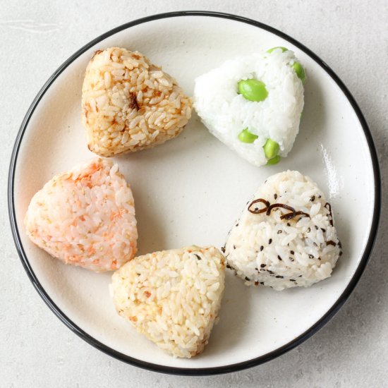 Simple “Onigiri” Japanese rice ball