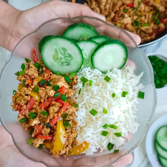 Chili garlic tofu scramble