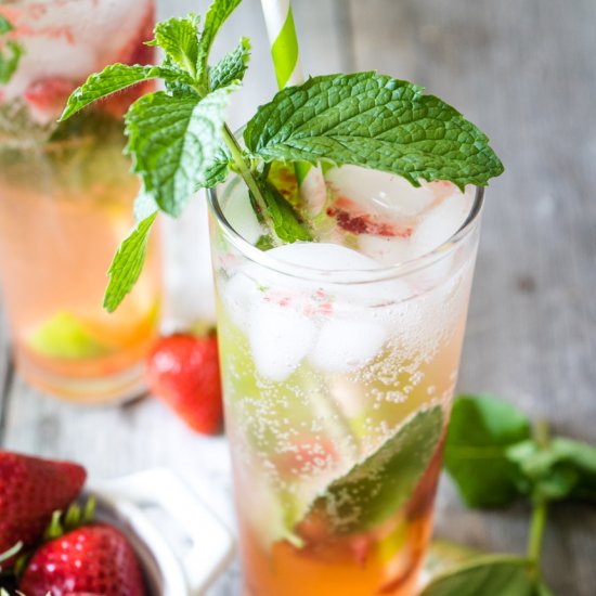 Skinny Strawberry Mojito