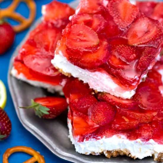 Strawberry Pretzel Salad