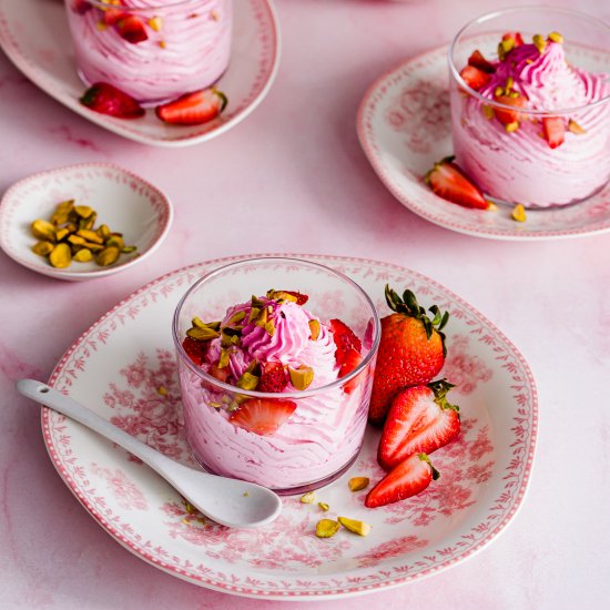 Easy Strawberry Mousse