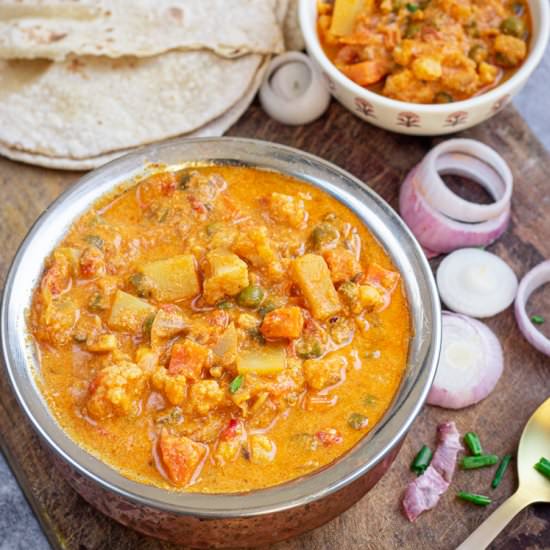 South Indian Vegetable Stew / Kurma