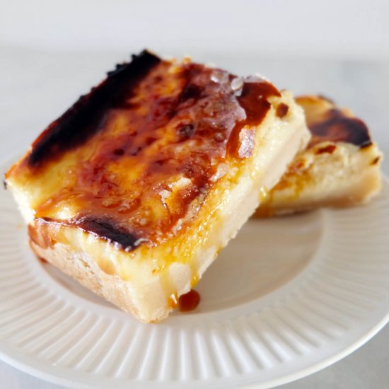 Creme Brûlée Cheesecake Bars