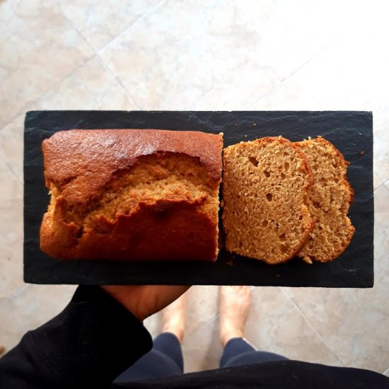 ALMOND AND LEMON LOAFCAKE