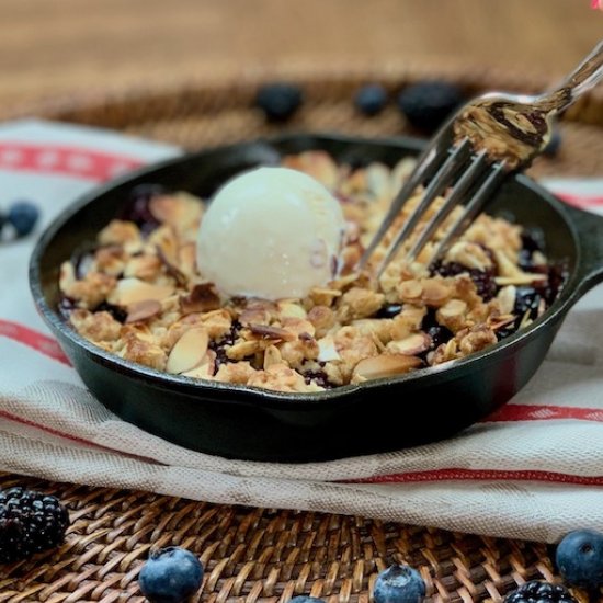 Mini Skillet Mixed Berry Crisp