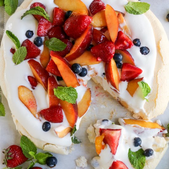 PAVLOVA + SUMMER FRUIT