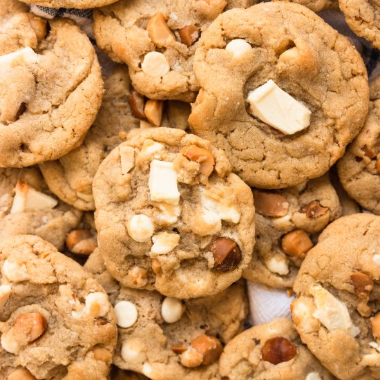 White Chocolate Macadamia Cookies