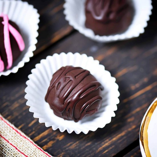 Keto Chocolate Cake Bonbons