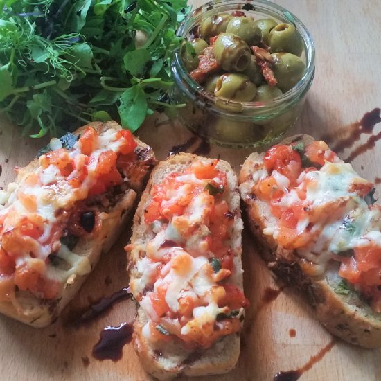 Tomato bruschetta