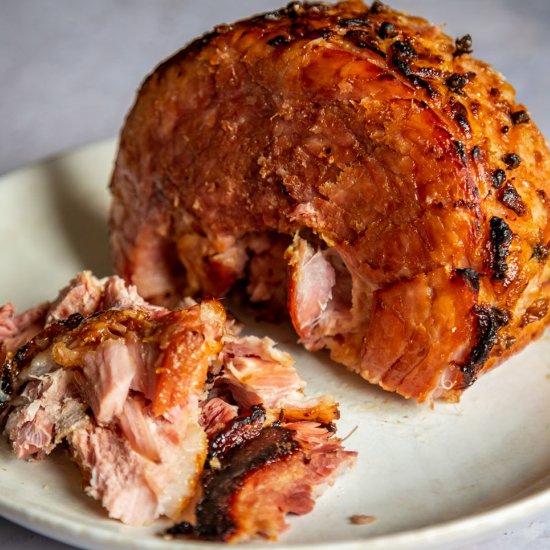 Glazed Ham in Ginger Beer