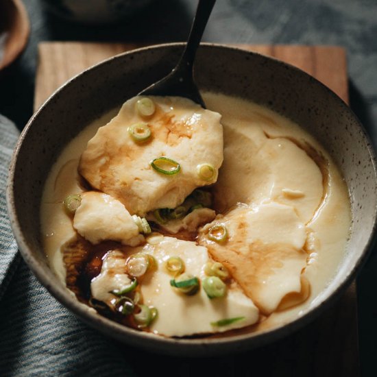 Chinese Steamed Eggs (鸡蛋羹)