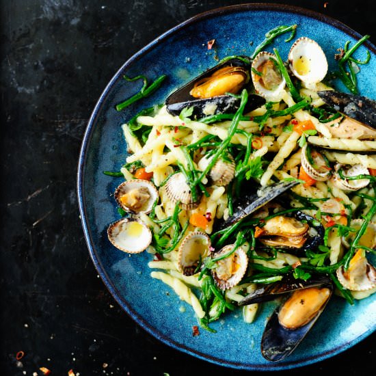 Seafood pasta with garlic butter