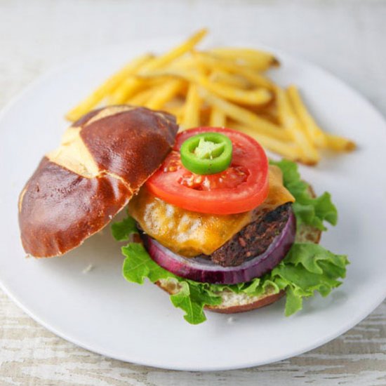 Grilled Jalapeño Burgers