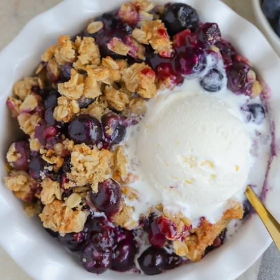 Blueberry Crisp