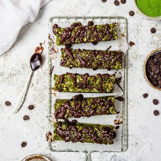 Chocolate Chip Matcha No-Bake Bars