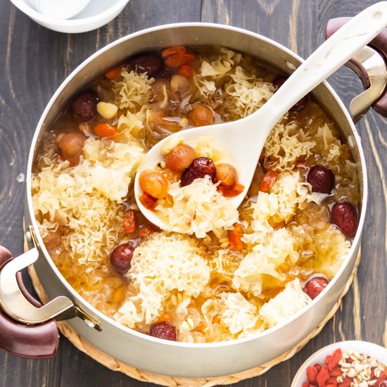 Snow Fungus Dessert Soup